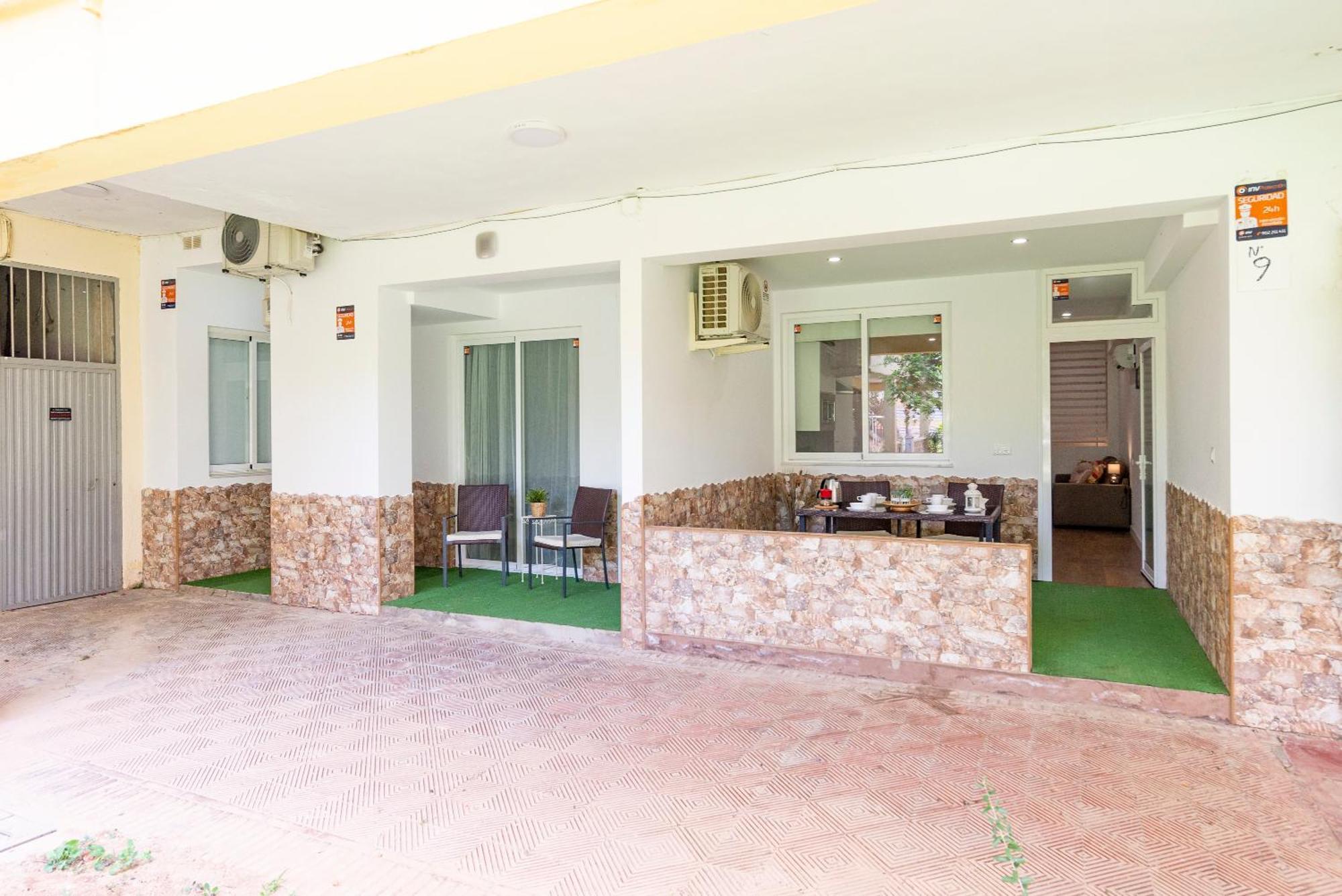 Beach Garden Apartment 토레몰리노스 외부 사진